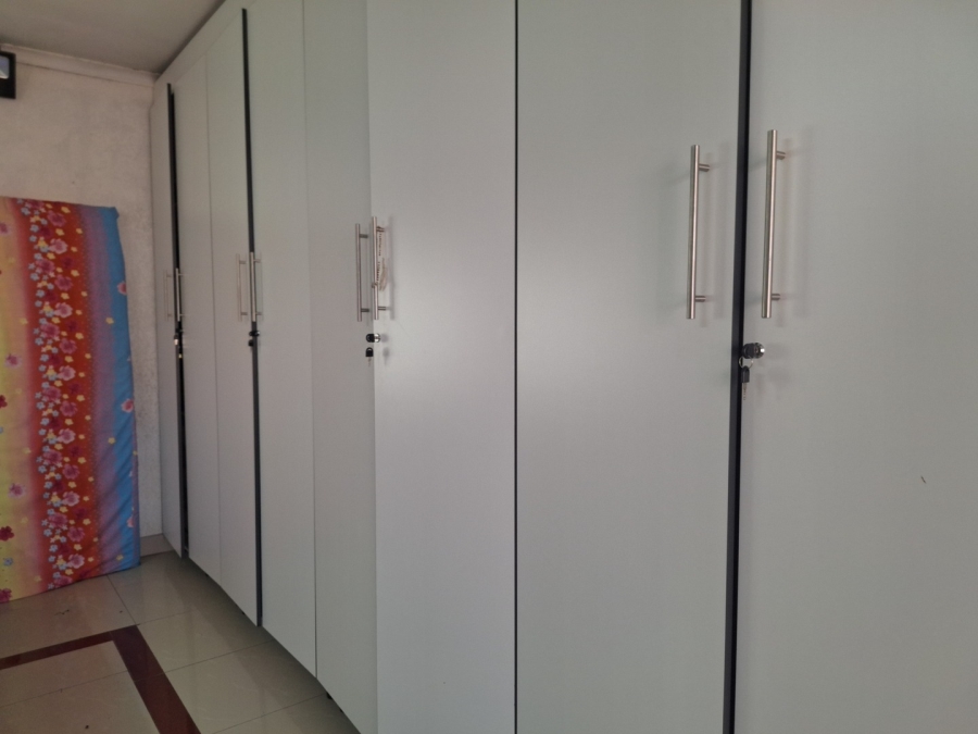 4 Bedroom Property for Sale in Mohadin North West